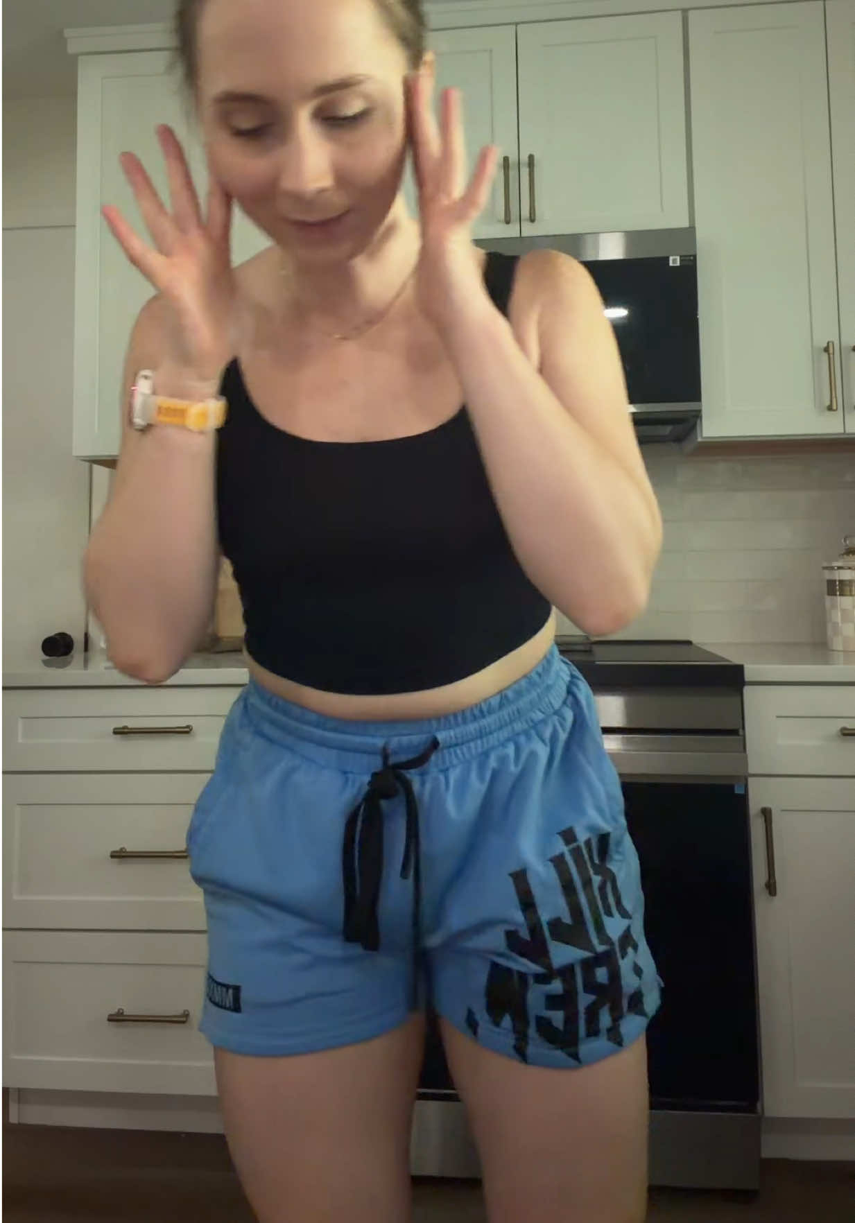 @Caitcolllins