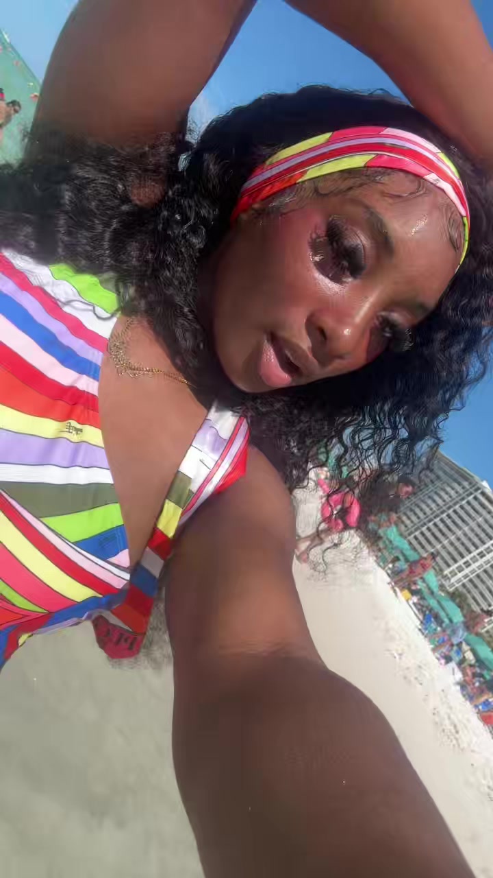 @arieldenyria