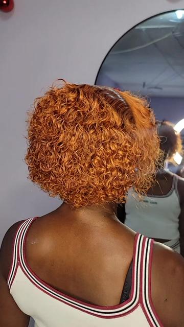 @Momo's Glamour Studio ✂️💁&zwj;♀️