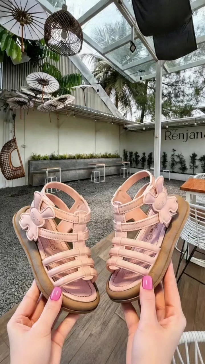 @kaki kaka adik