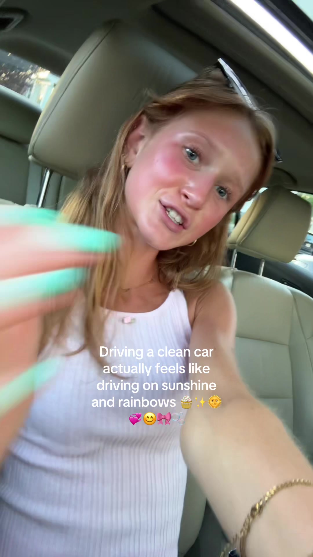 @Ava
