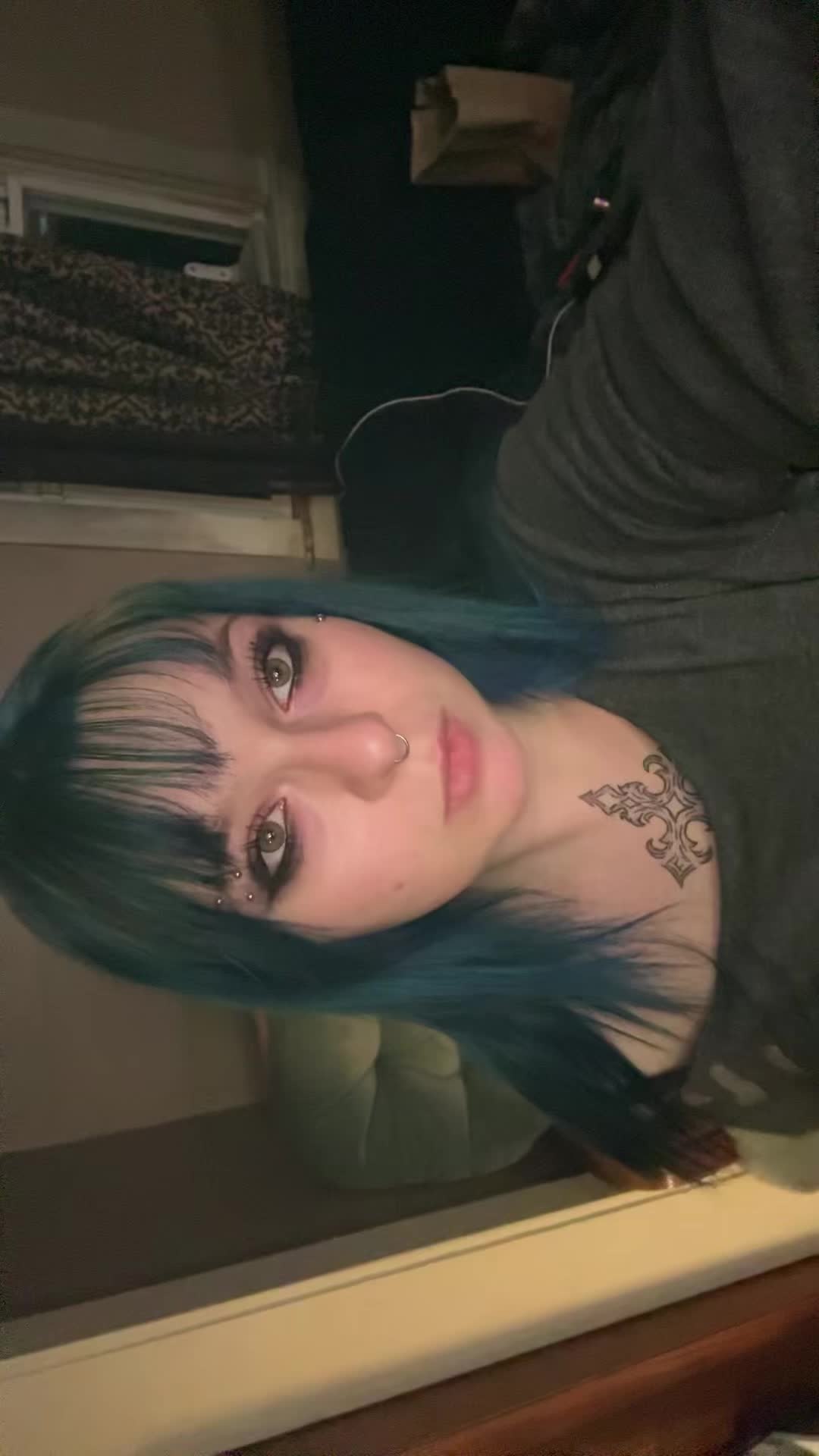 @alayzsaa