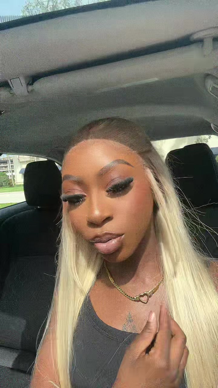 @Dat baby😫