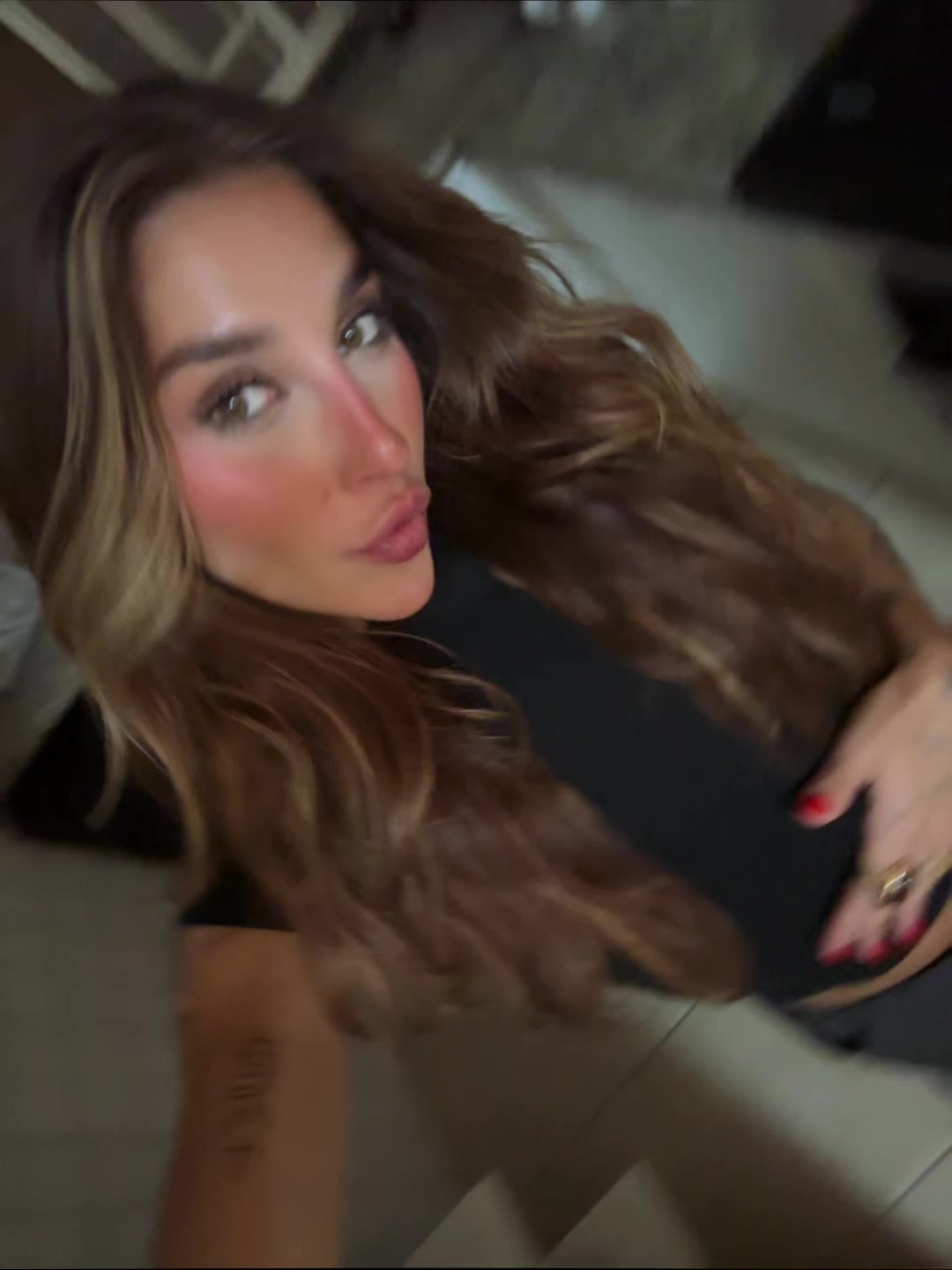 @Niverlly