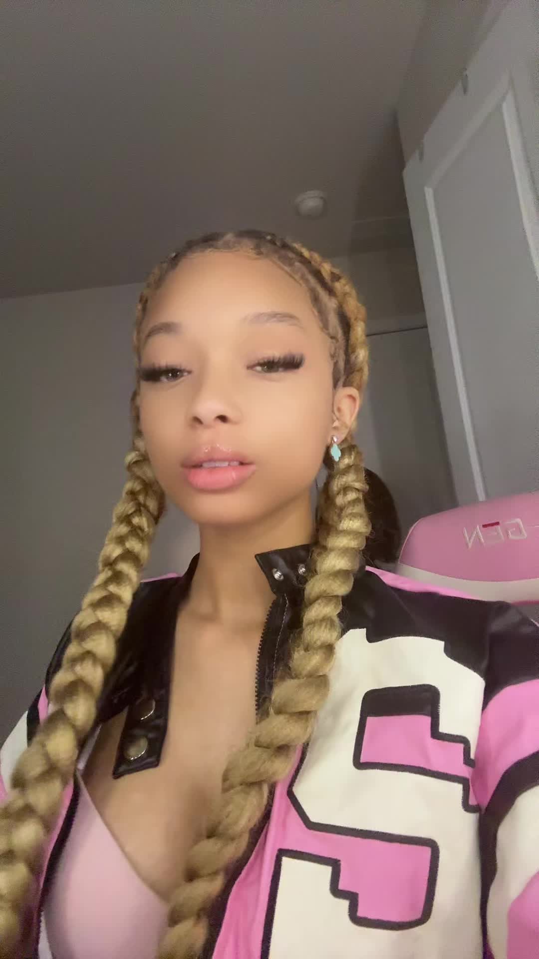 @NILYIAHMARIE🩷🔥