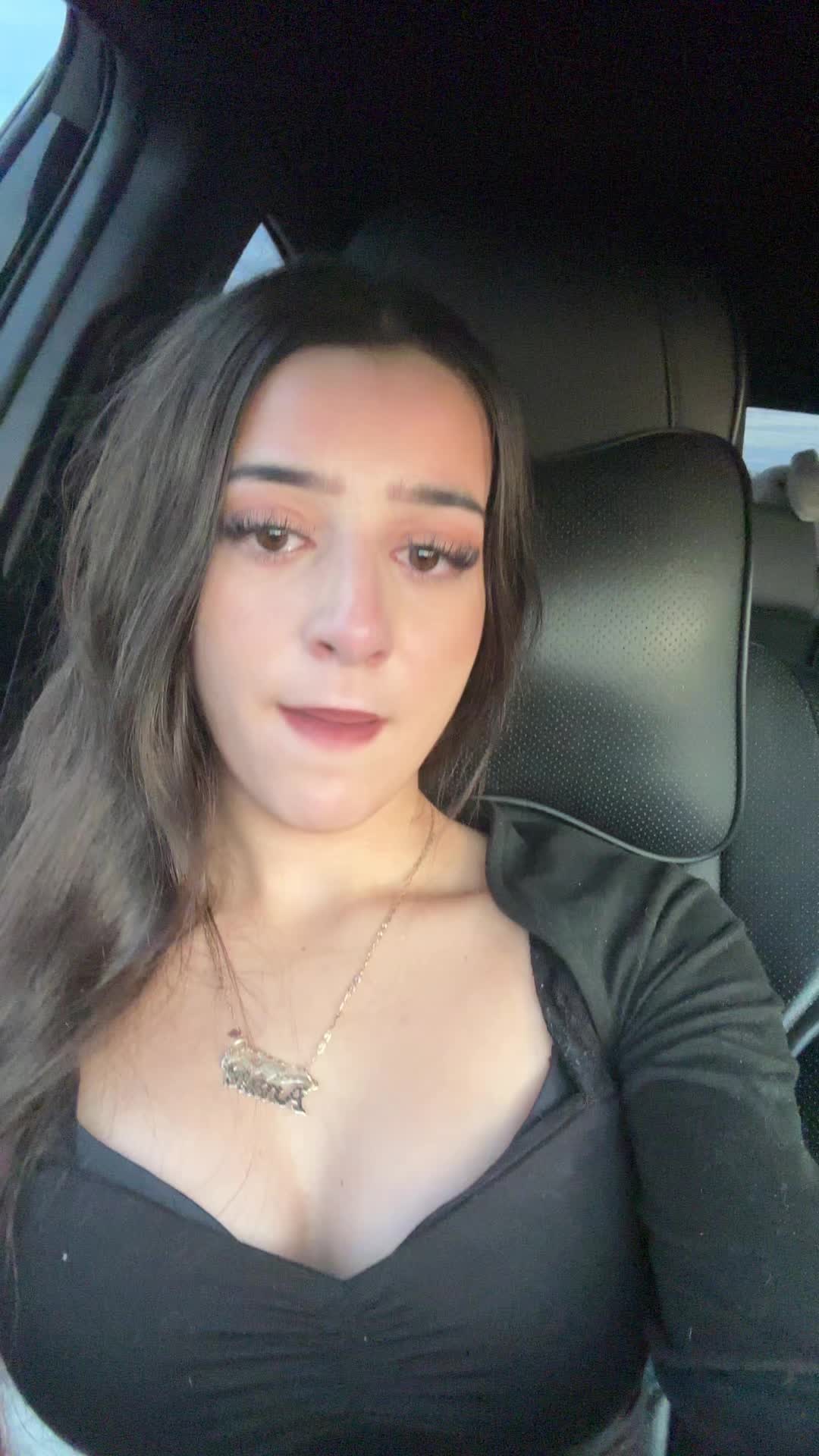 @anahi