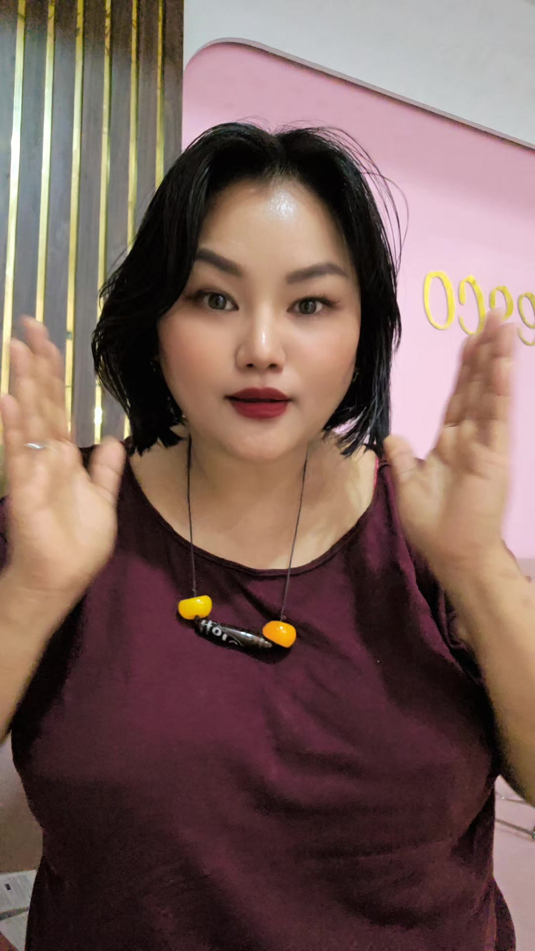 @Pesco Beauty Saloon by, Manita