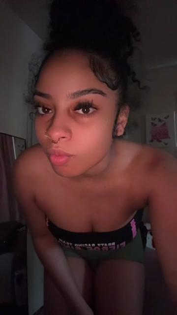 @tyvianaaa