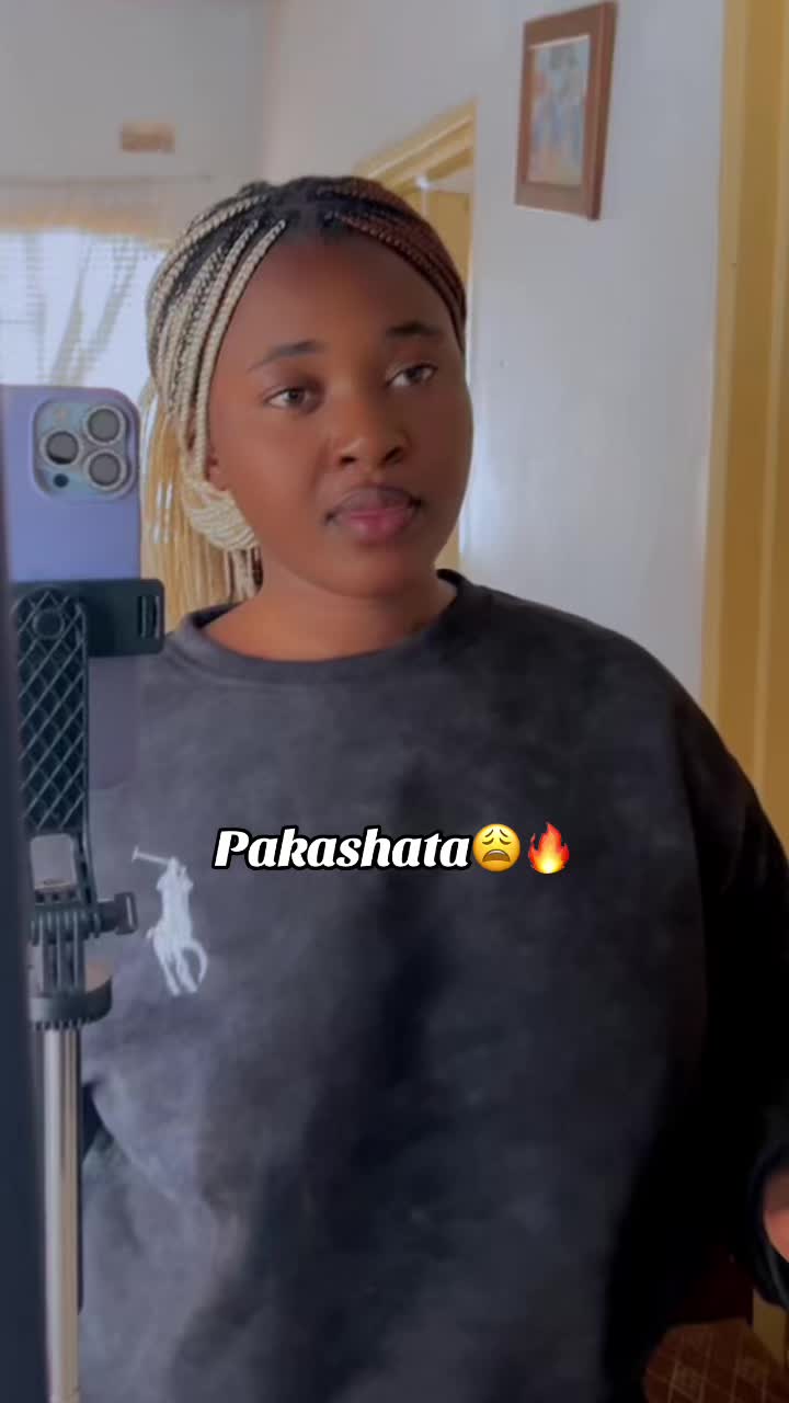 @𝕻𝖔𝖒𝖇𝖎𝖊𝖄𝖆𝕹𝖟𝖔𝖚🐘❤️