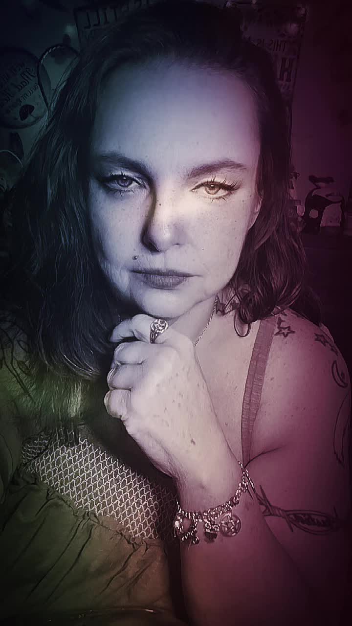 @Venus ❌️ 🐿 P5 🖤🪶