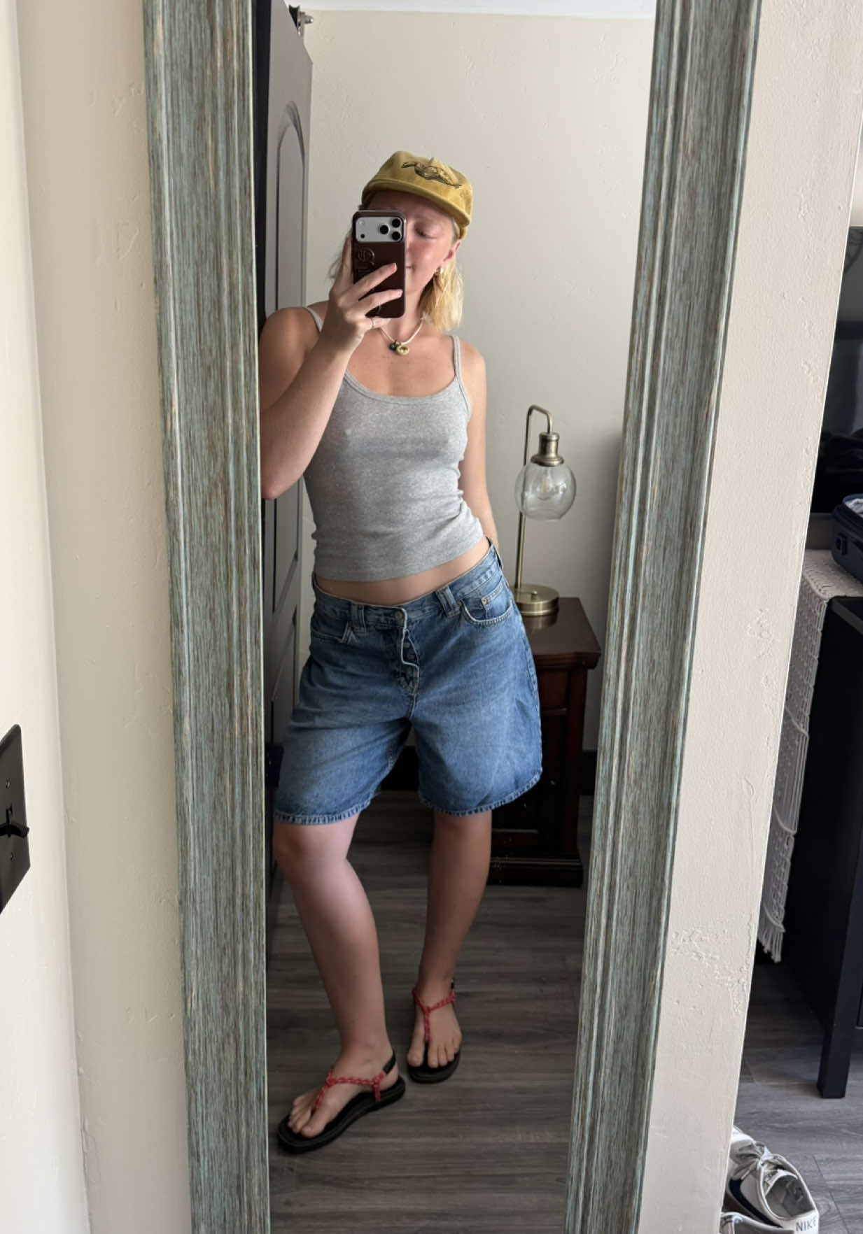 @makenzi.claire