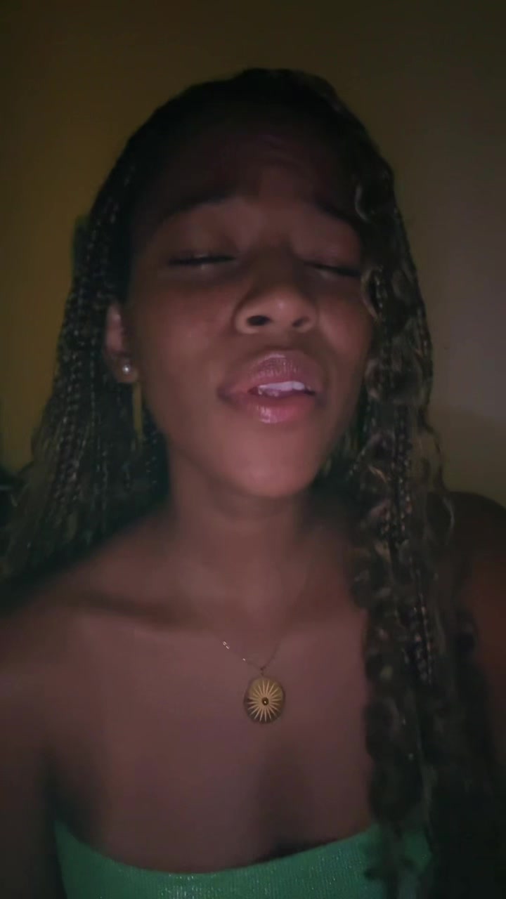 @luena_🤎