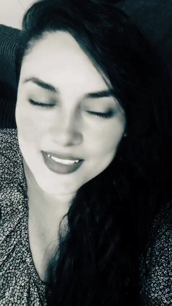 @Evelin Pay&aacute;n