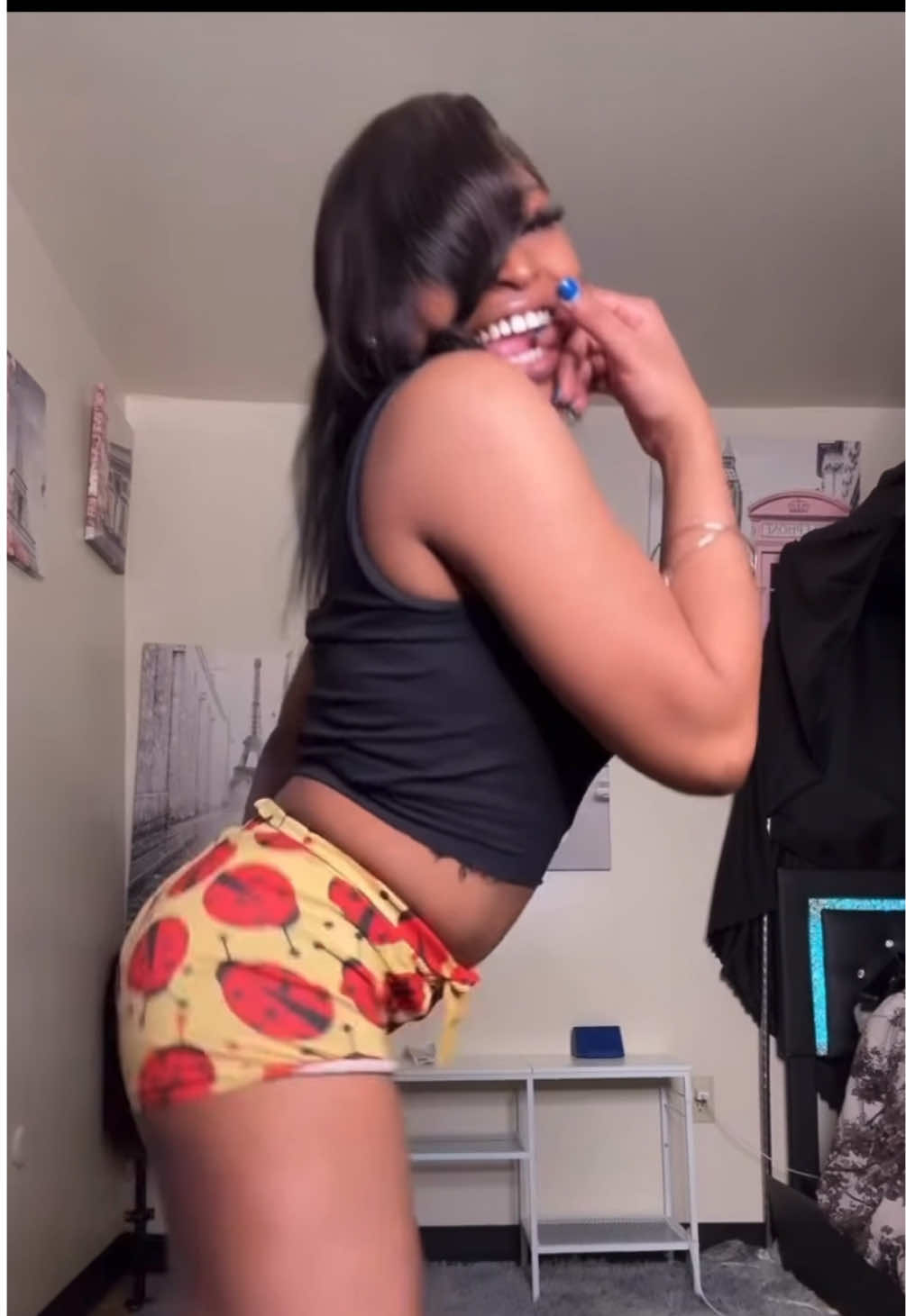 @𝐍𝐲