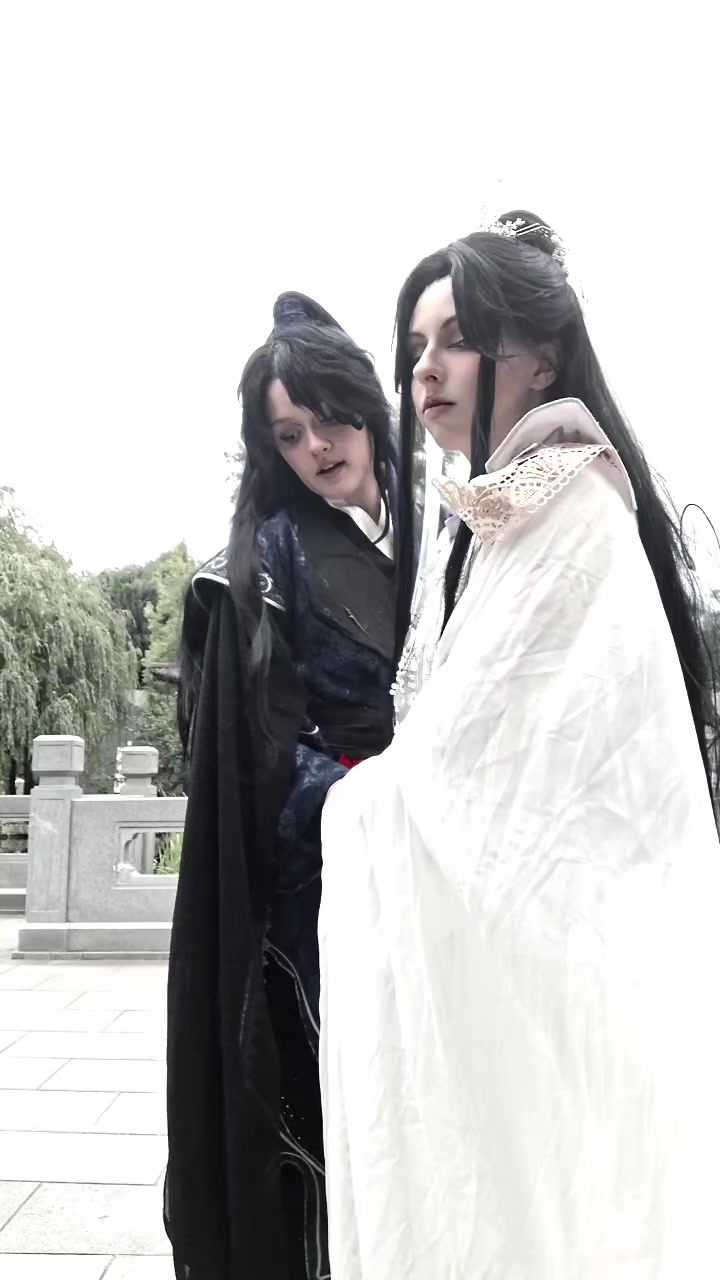 @тгк В(л)ажный человек / Almond