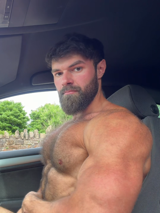 @Hot Men Hunter