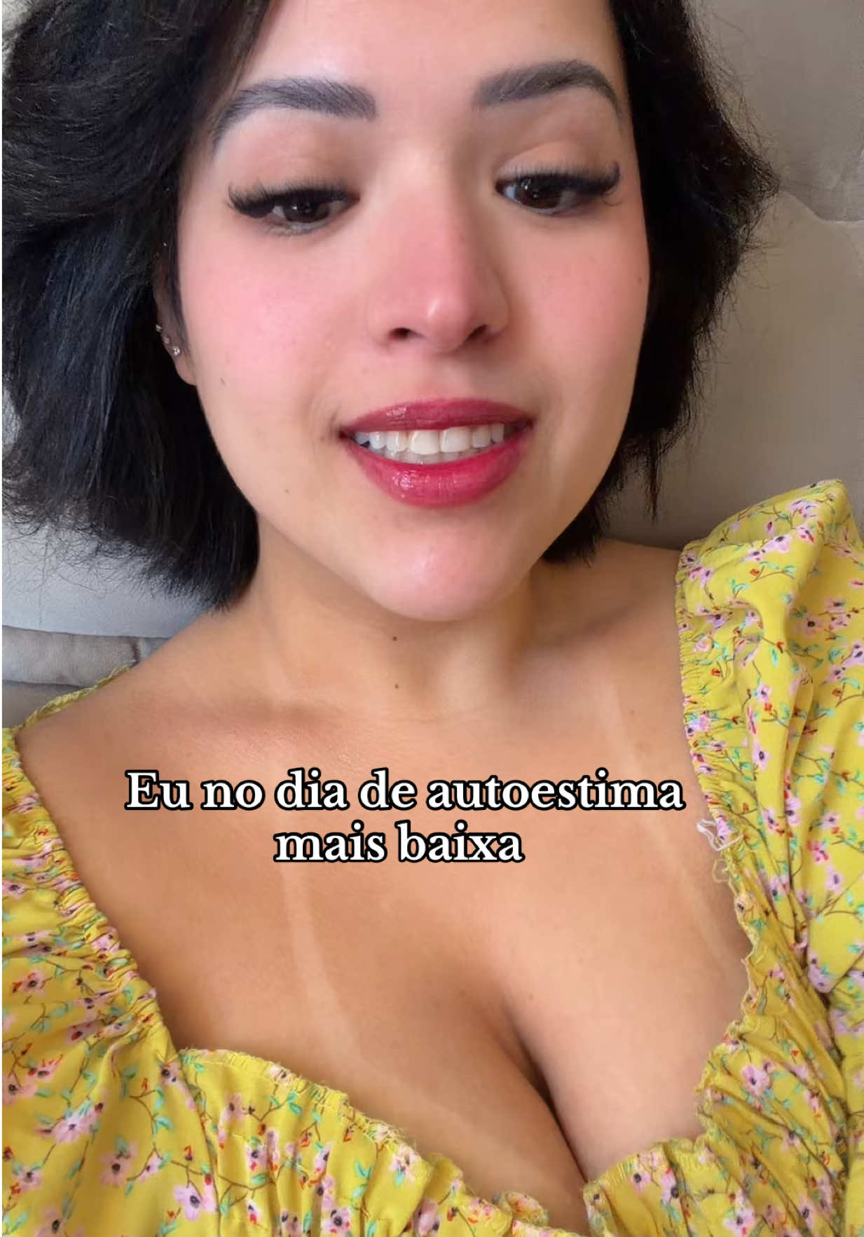 @aninhambs