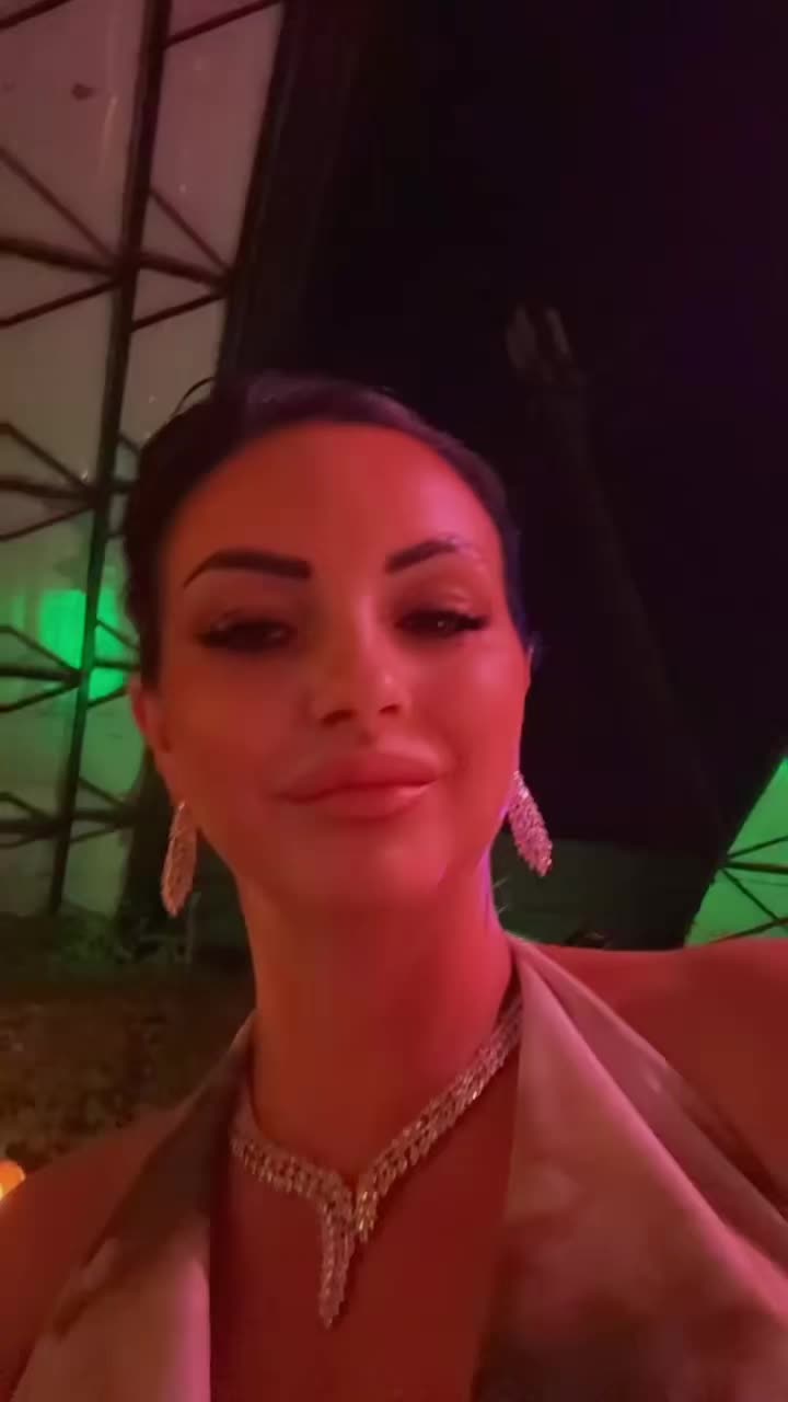 @nina
