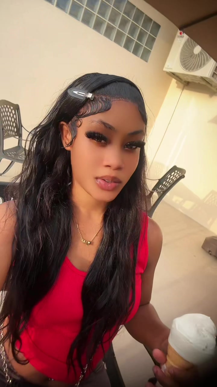 @Niya🥀