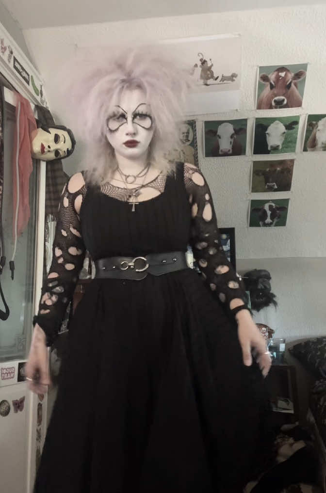 @dollygoth666