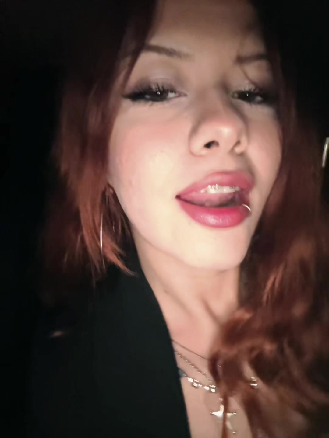 @✭