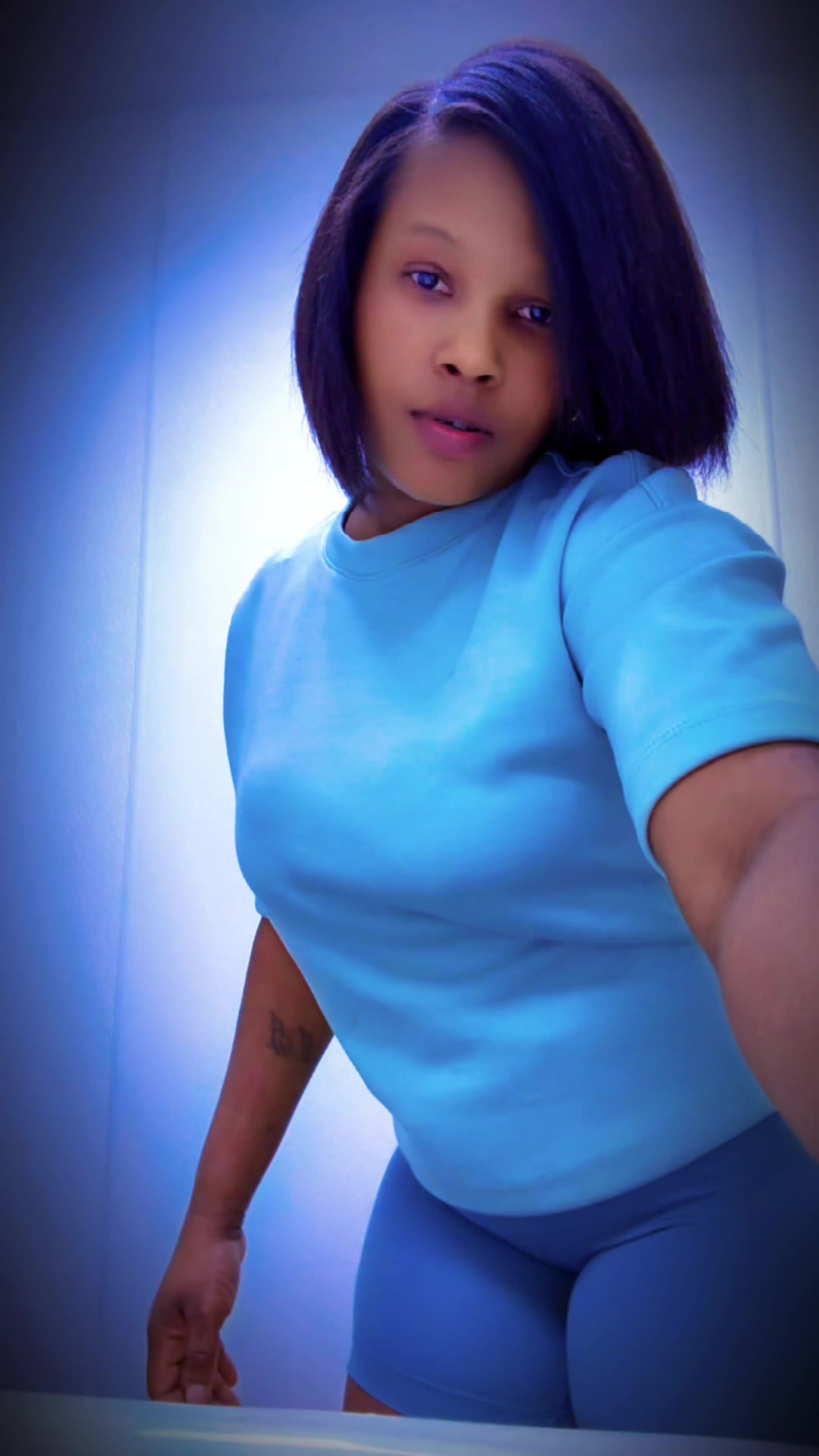 @🥷🏾👸🏽Elizabeth