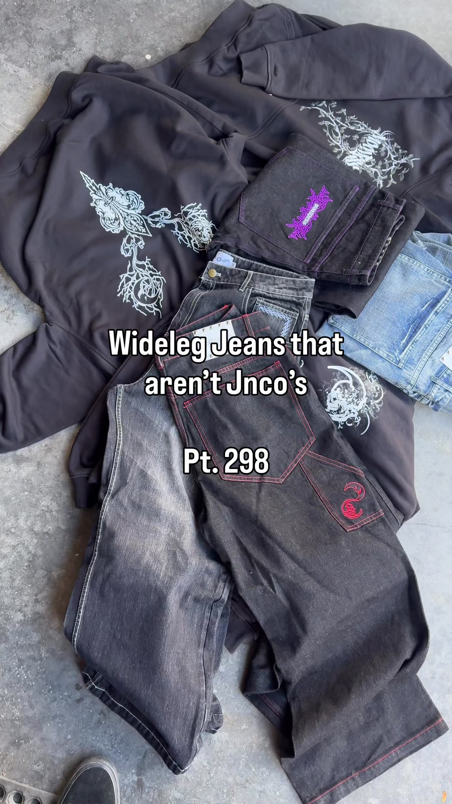 @m.o.o.n.l.e.s.s.store