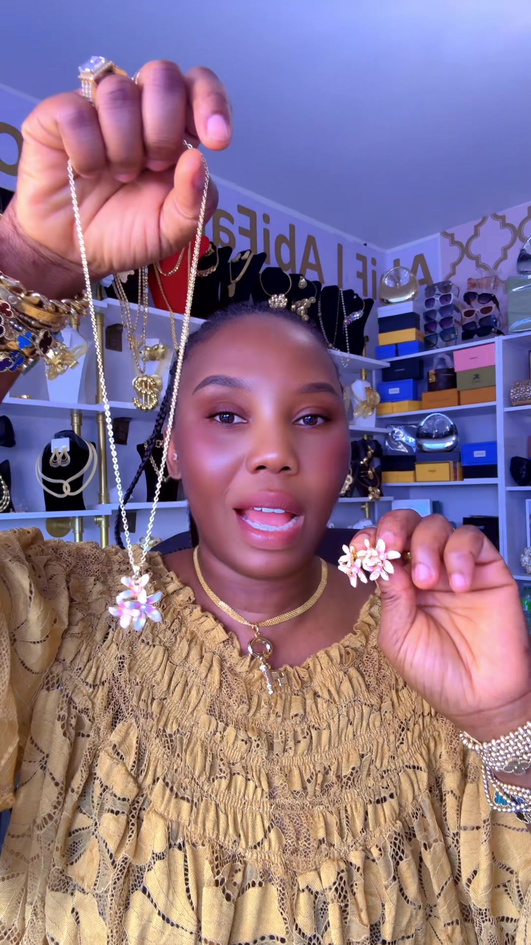 @AbiFabbz jewelry 🇨🇦🇺🇸🇬🇧