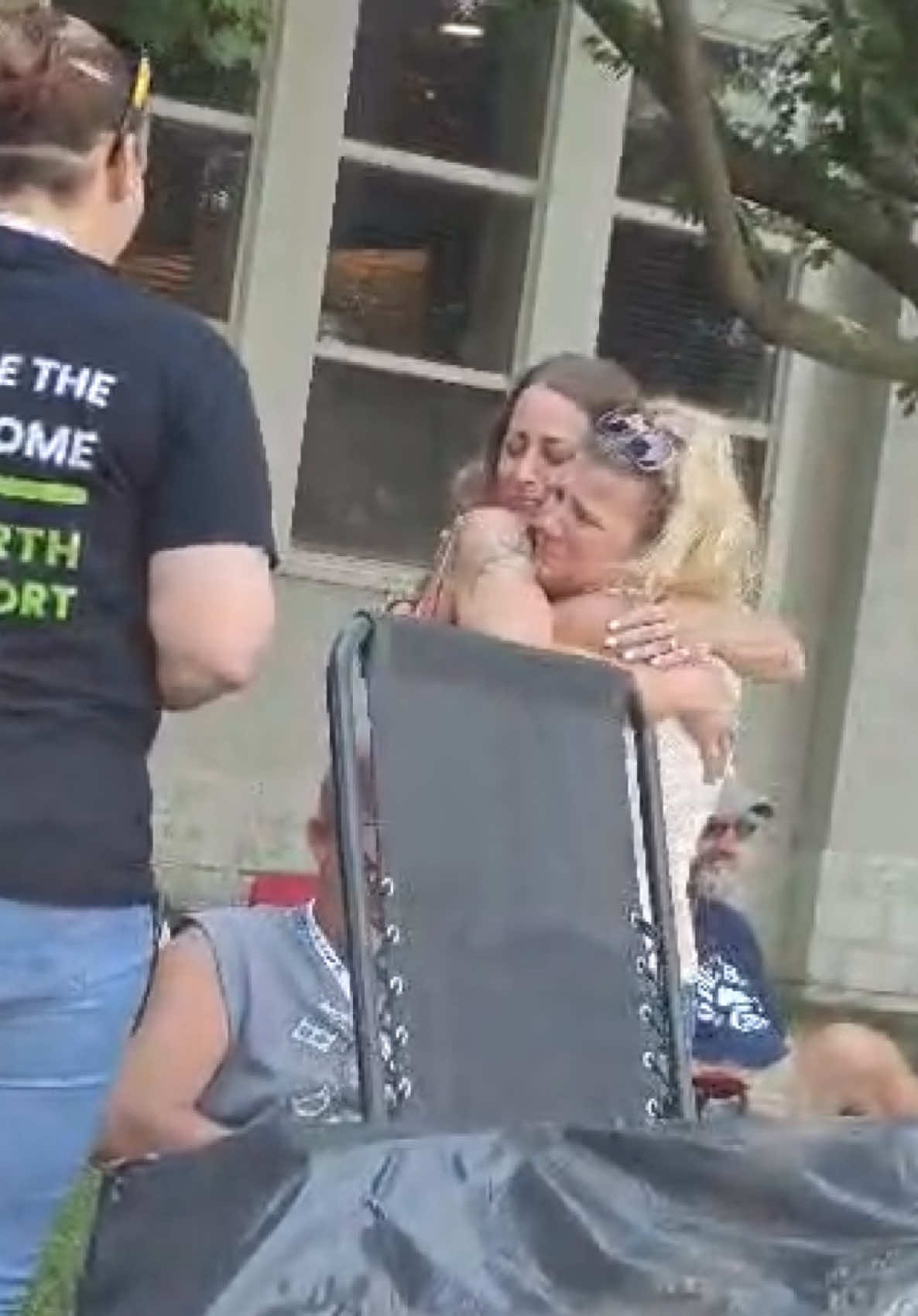 @Angela