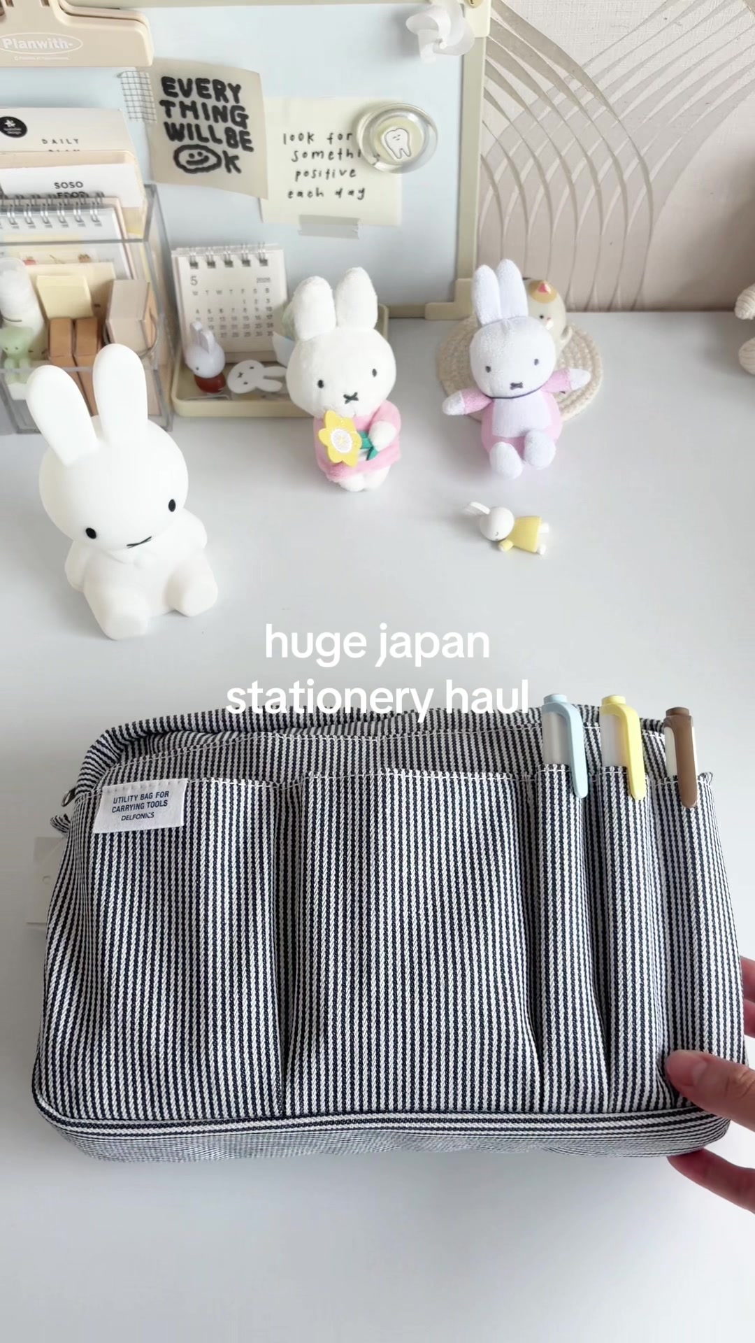 @janelle (*˙˘˙)♡