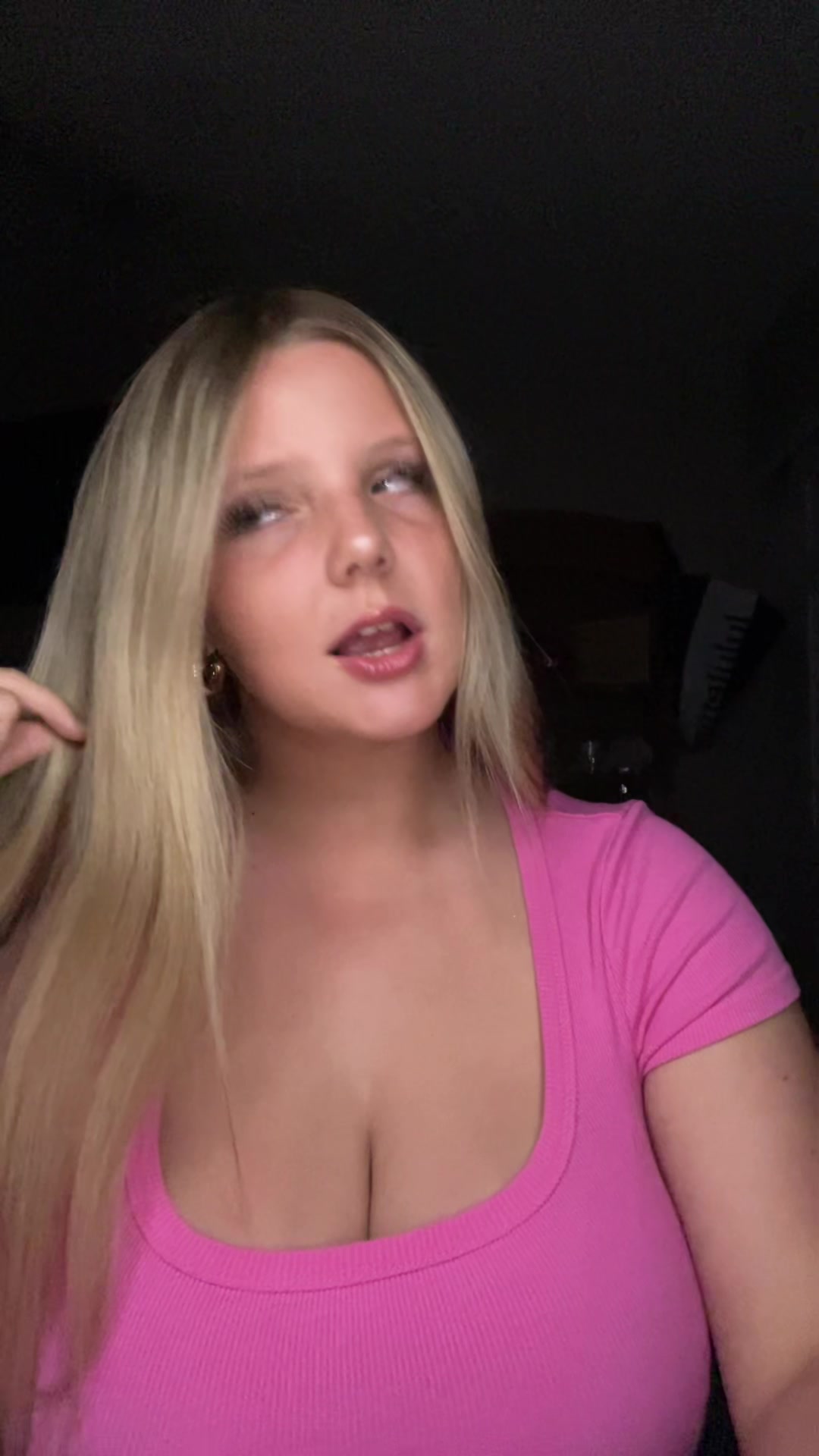 @arianaluvslife