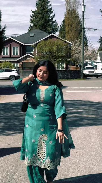 @Komal Maleka❤️