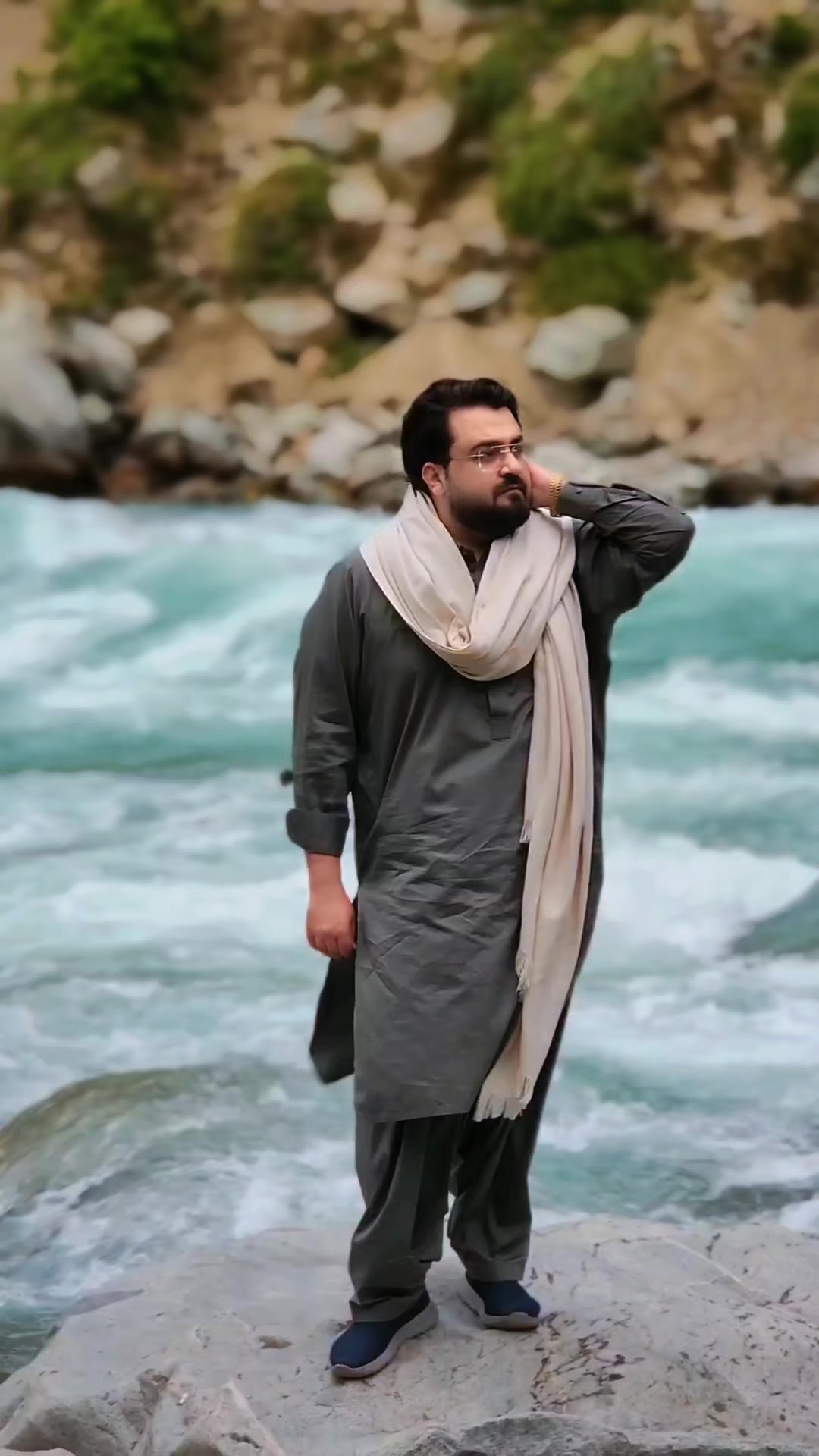 @Tashfain Afridi