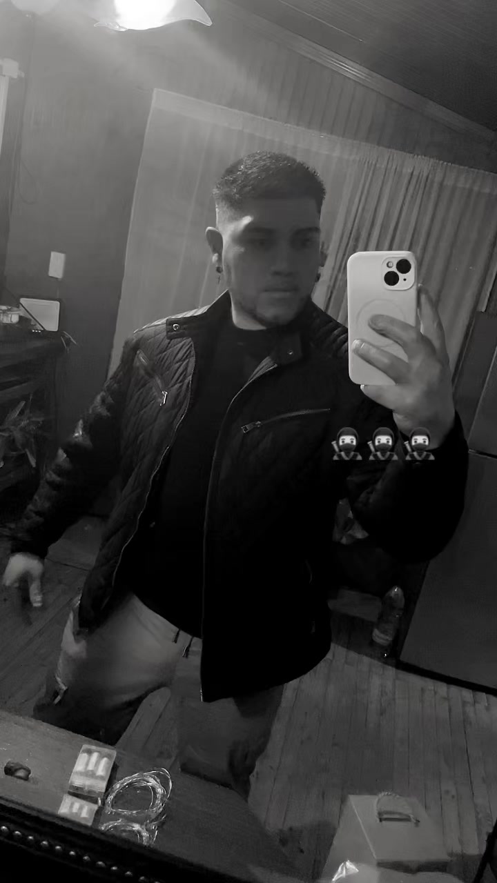 @Vittor_25