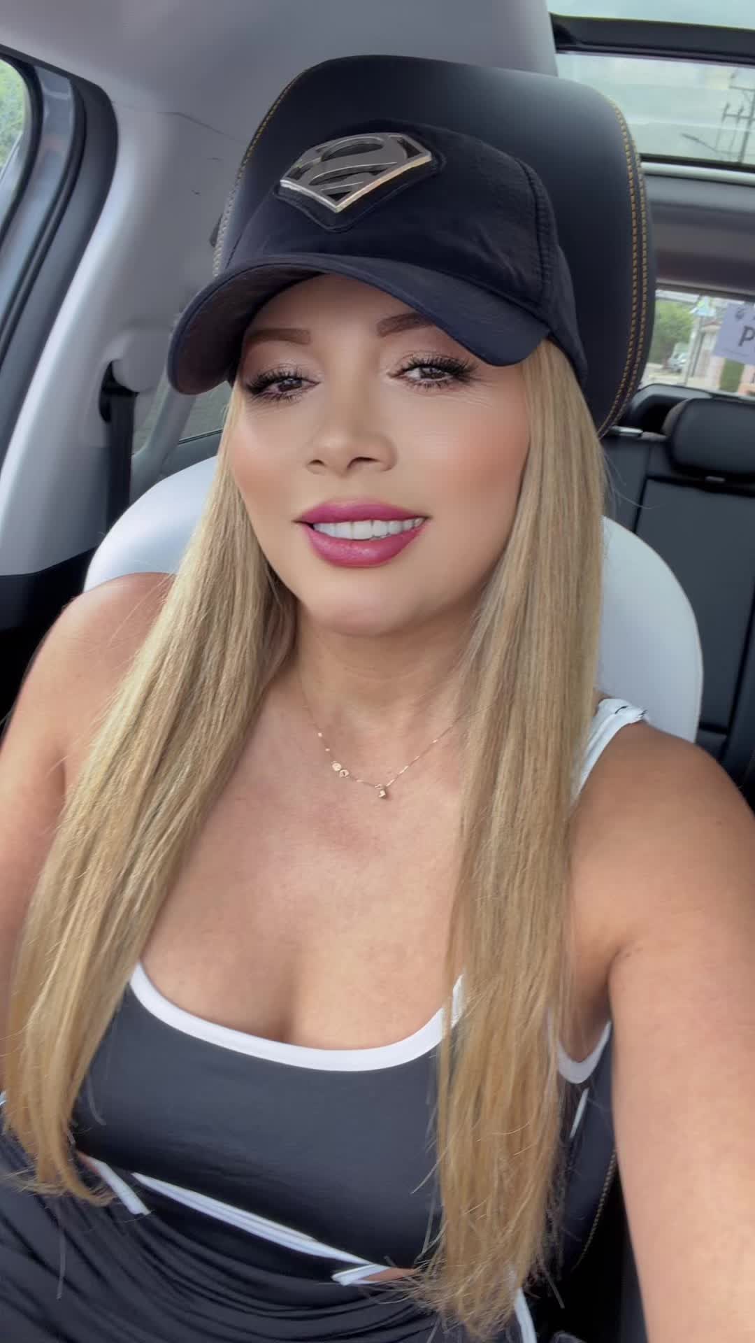 @Anna Karyna