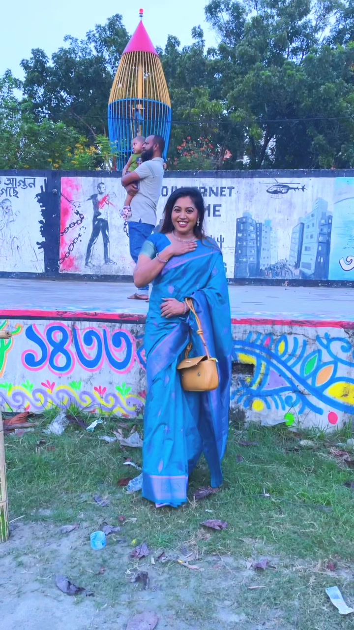 @Lita Khan