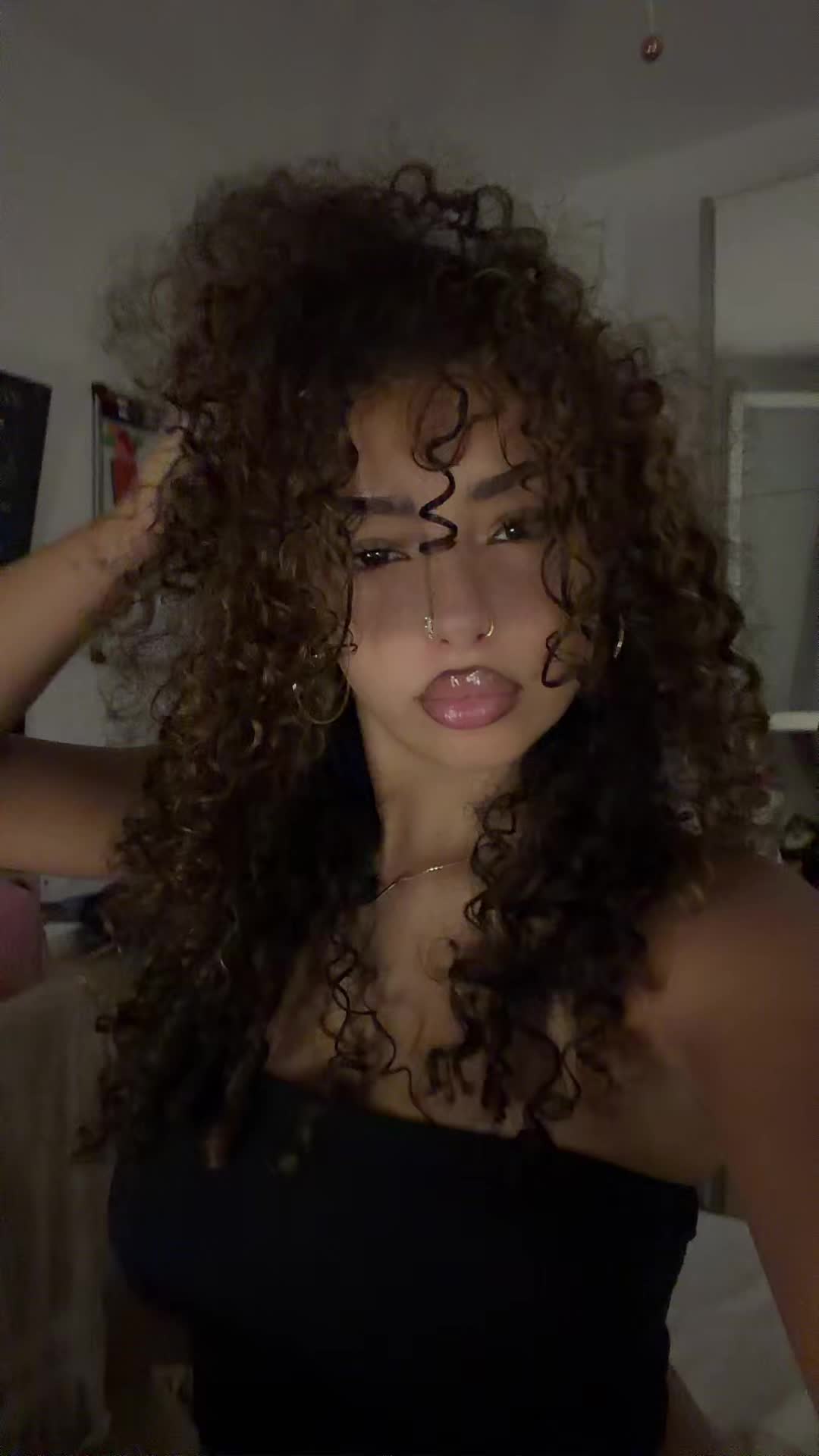 @دنيا