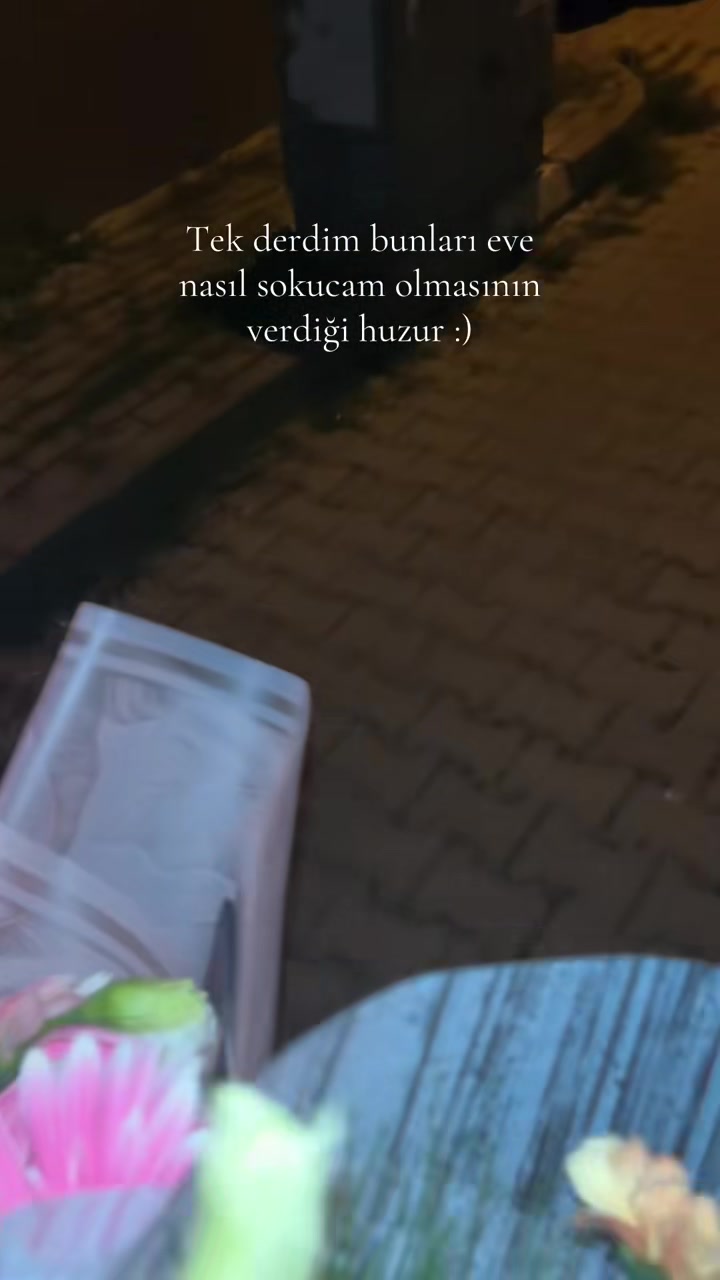@𝒩𝒾𝒶