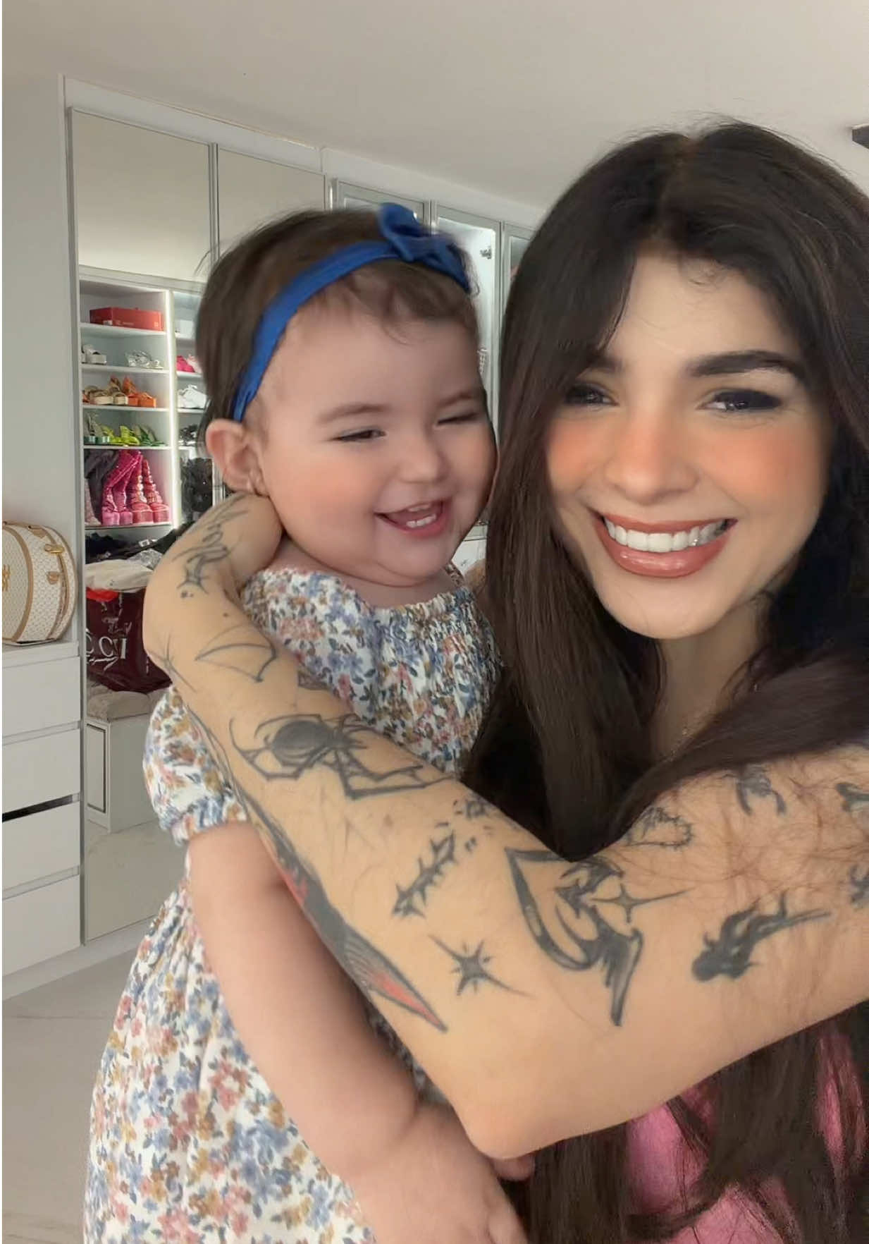 @Karelyruizoficial01