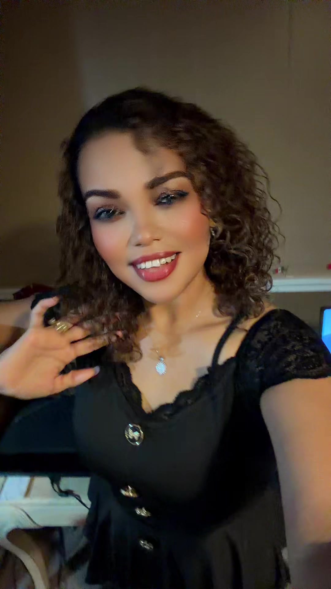 @nubylemoire