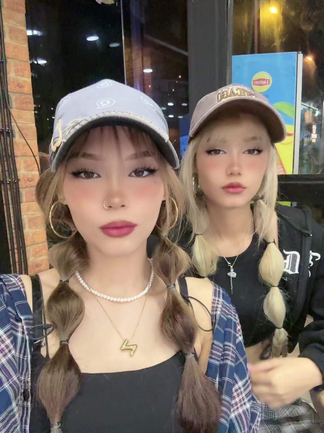 @Zari