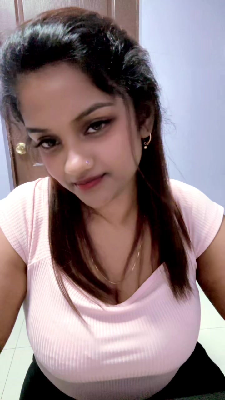 @Malini🖤💚✨🌻