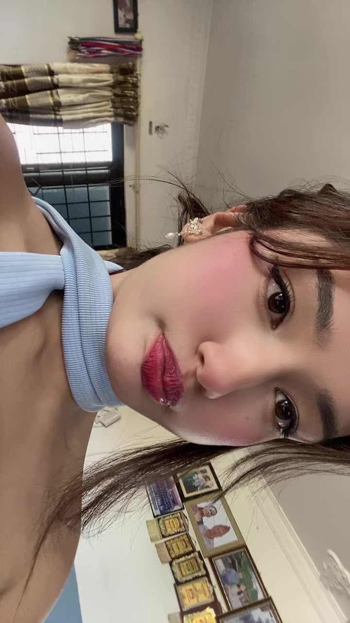 @️