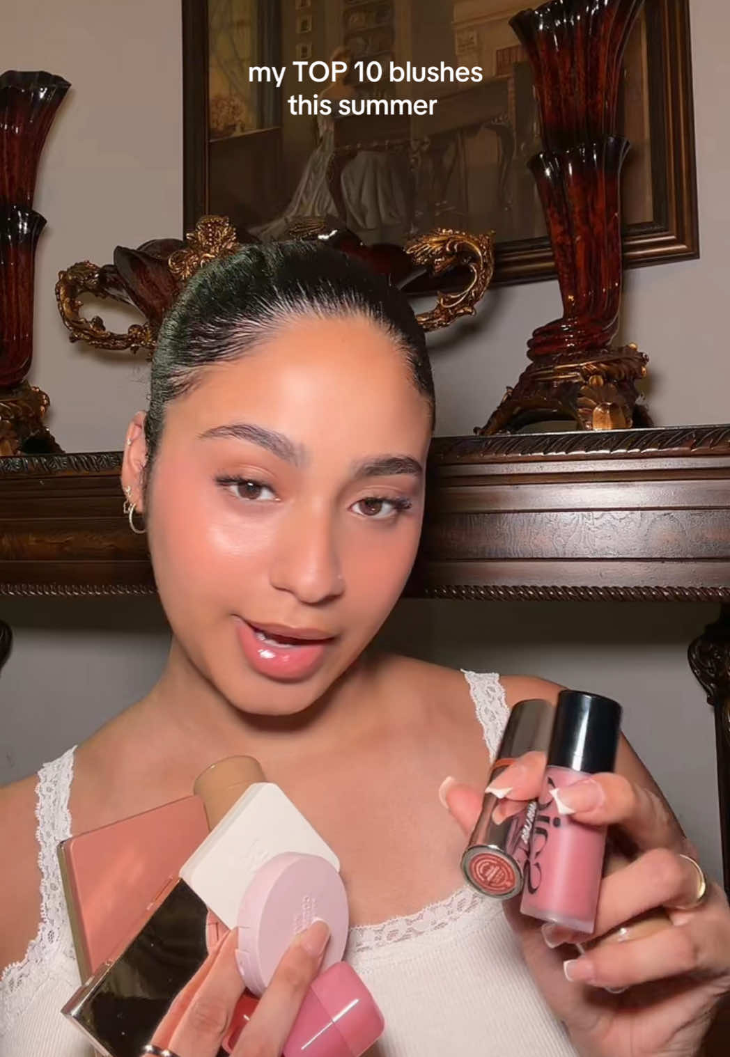 @Erika 🦢 • Beauty Creator