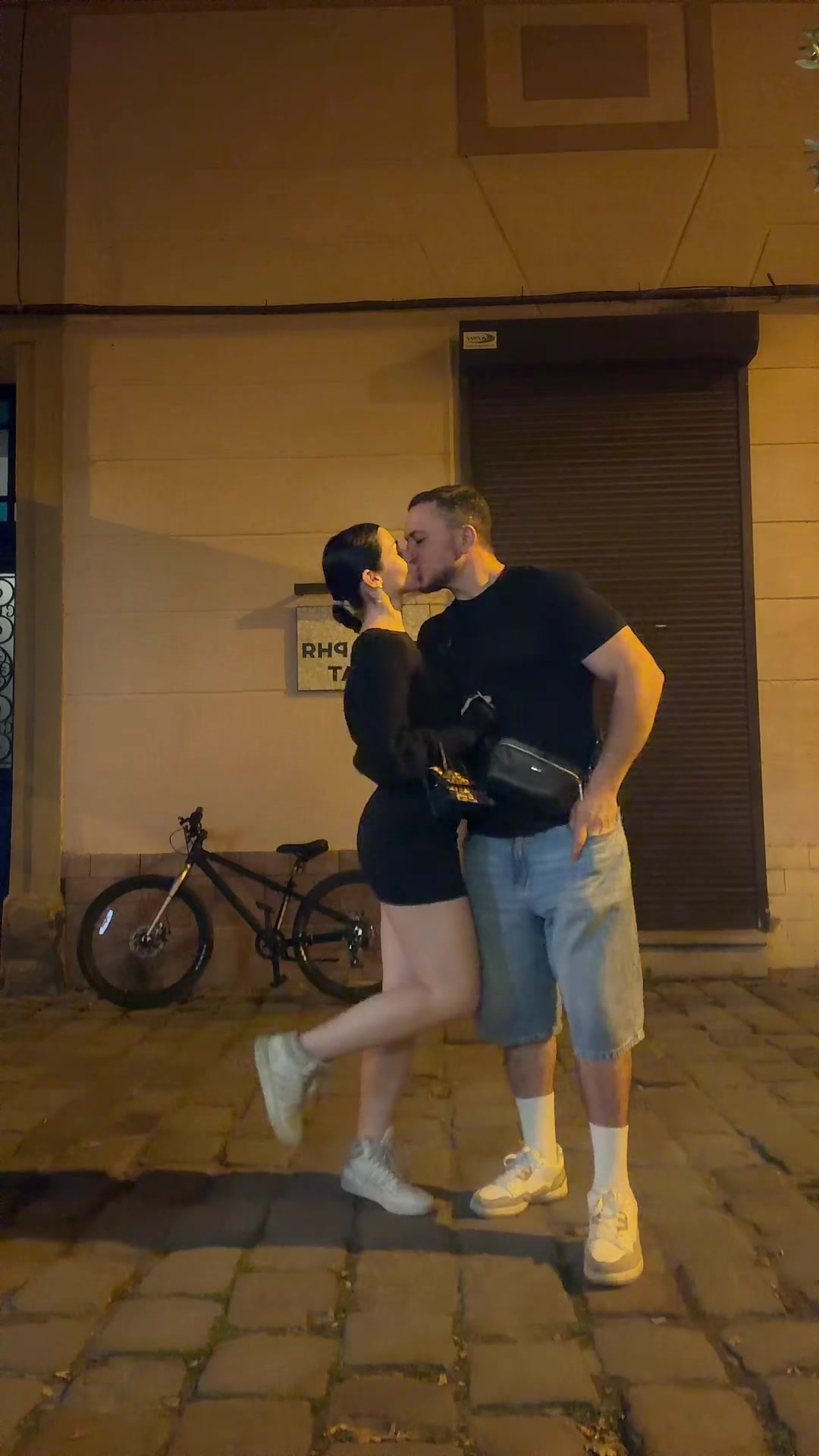 @Софія