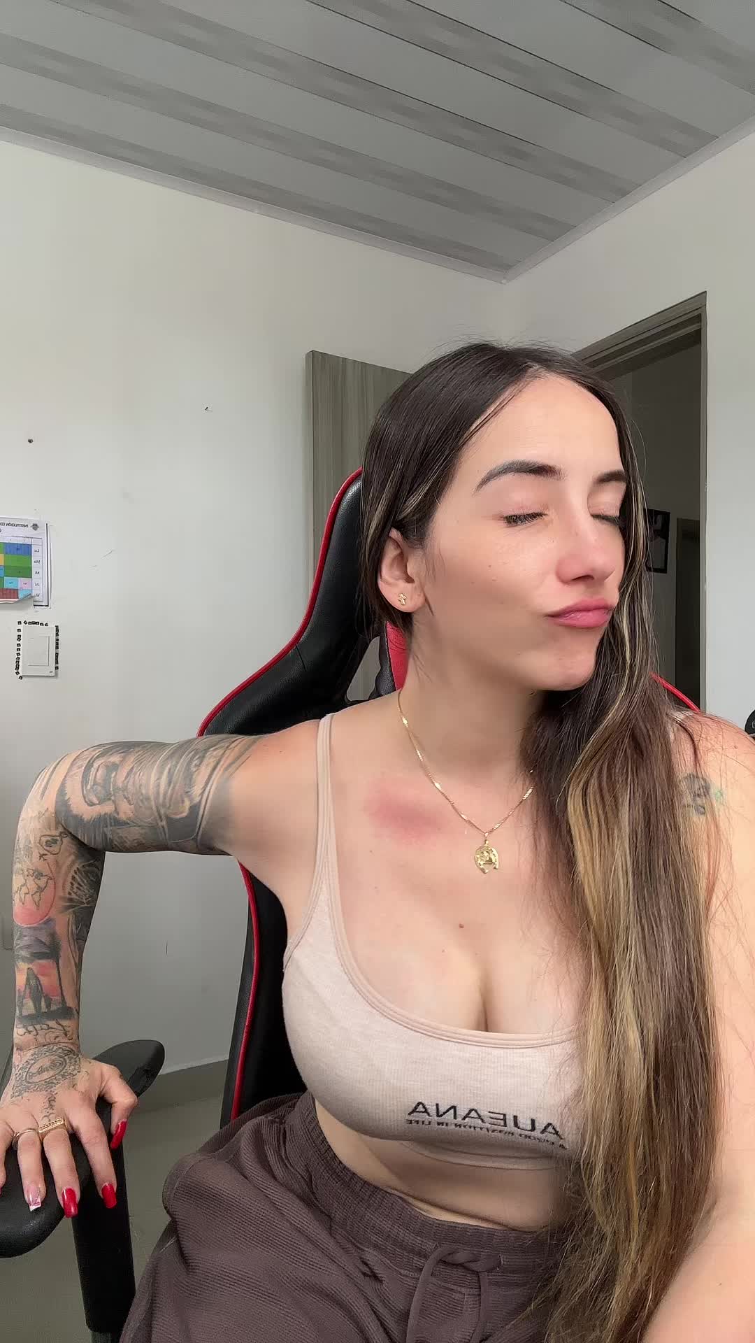 @Paola_londonoo