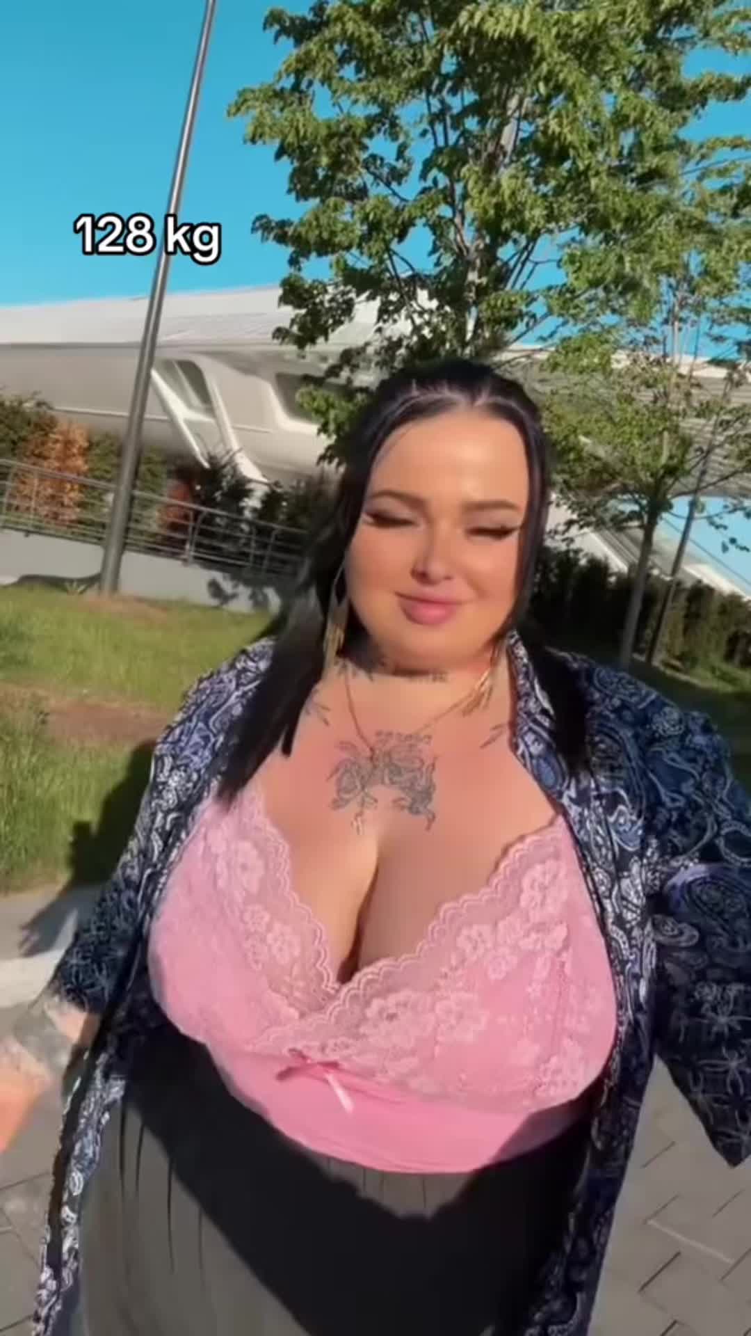@Adela Bratzcuty 🍒