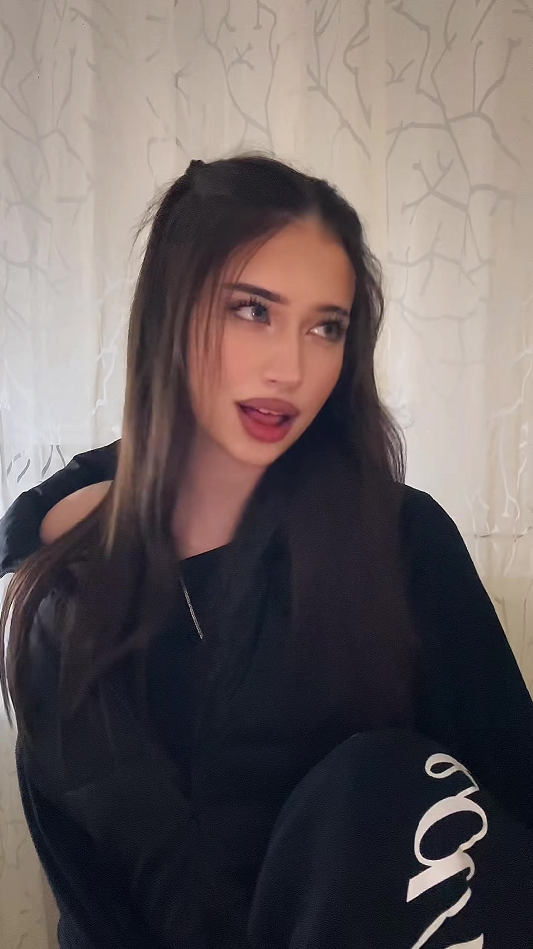 @аришка врасплох