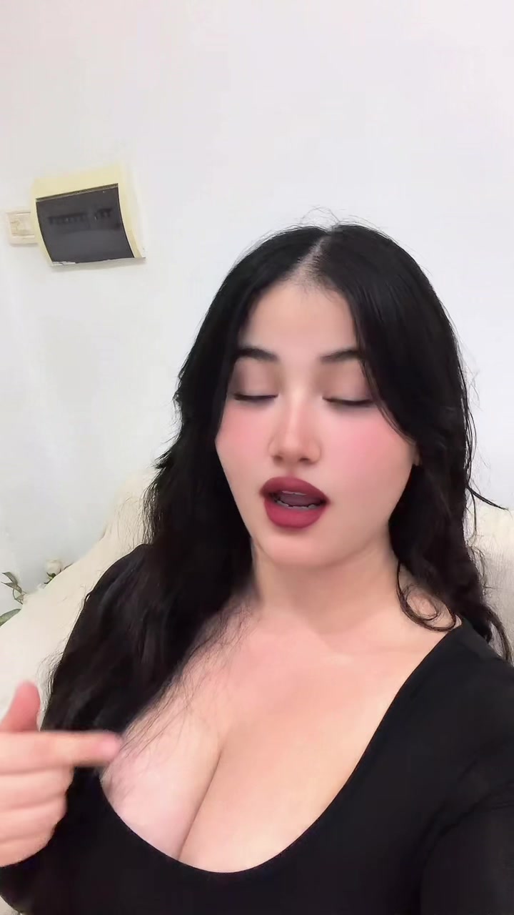 @khouloudsahnouni1