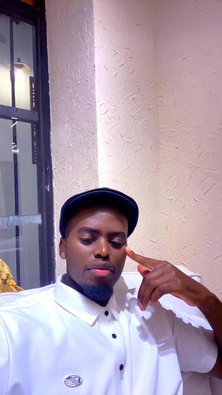 @Medi steady ug 😎